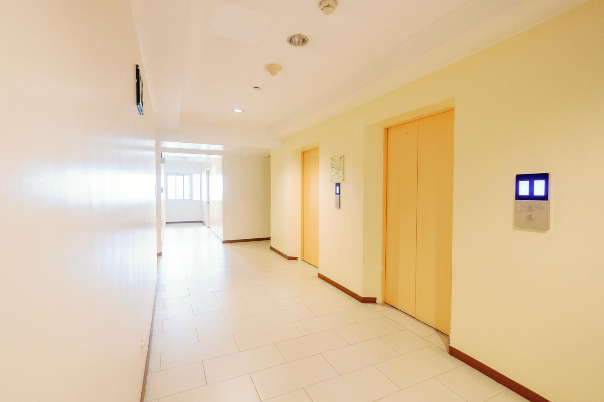 Cozy 2-Bedroom At South Of Market Soma Bgc Near Sm Aura, Market! Market! & Bonifacio High Street Taguig Kültér fotó