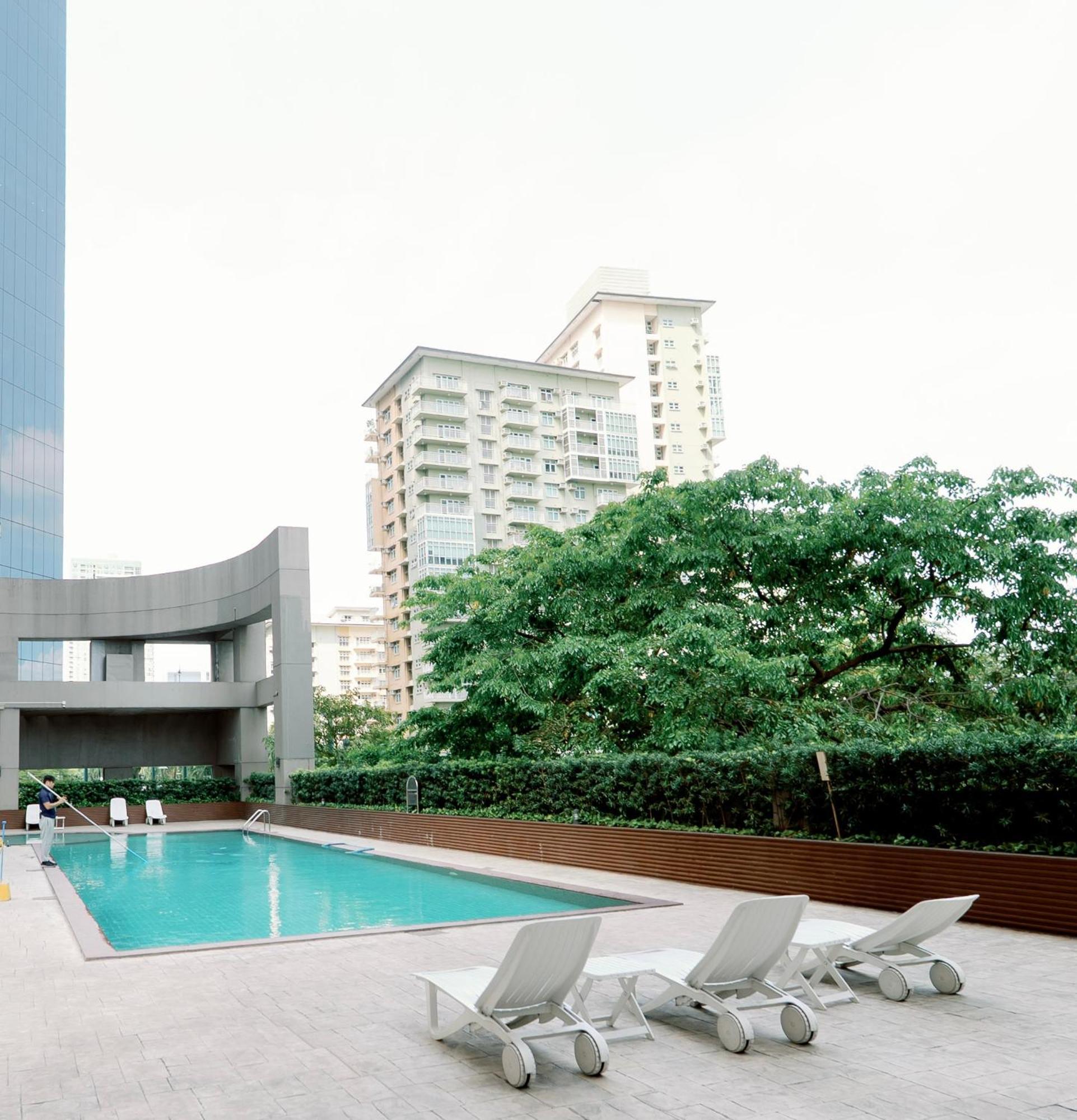 Cozy 2-Bedroom At South Of Market Soma Bgc Near Sm Aura, Market! Market! & Bonifacio High Street Taguig Kültér fotó