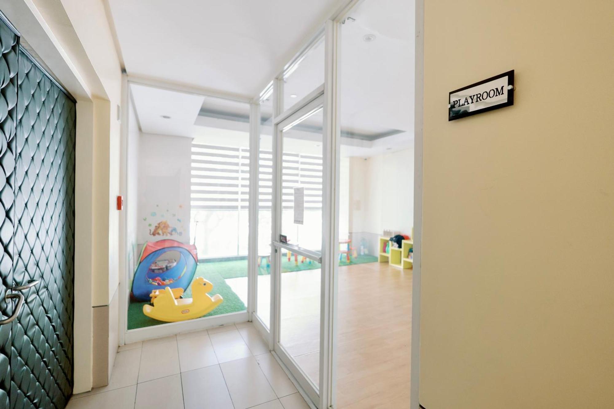 Cozy 2-Bedroom At South Of Market Soma Bgc Near Sm Aura, Market! Market! & Bonifacio High Street Taguig Kültér fotó