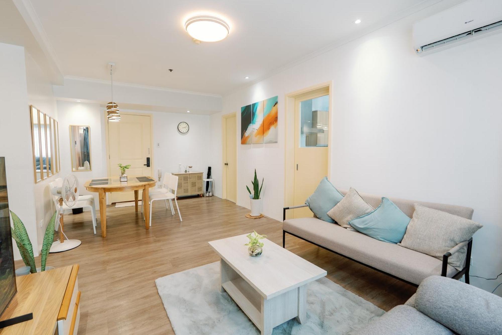 Cozy 2-Bedroom At South Of Market Soma Bgc Near Sm Aura, Market! Market! & Bonifacio High Street Taguig Kültér fotó
