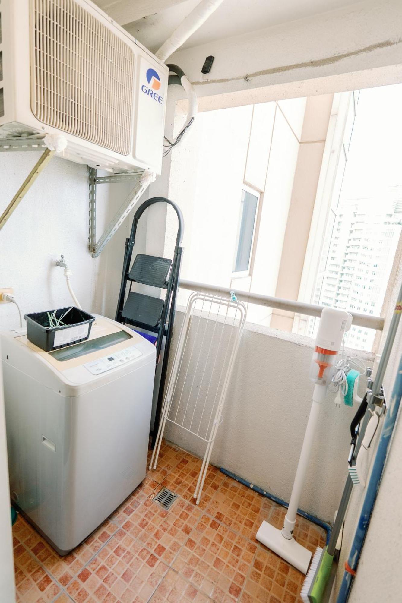 Cozy 2-Bedroom At South Of Market Soma Bgc Near Sm Aura, Market! Market! & Bonifacio High Street Taguig Kültér fotó